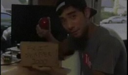 爆料缅甸大爷是谁啊视频,网络红人背后的故事